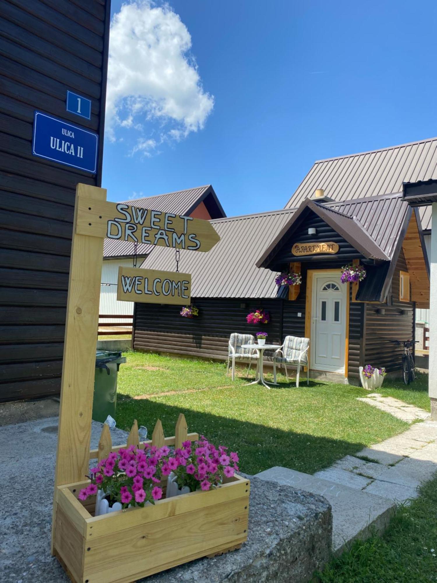 Apartment & Rooms Sweet Dreams Zabljak  Bagian luar foto
